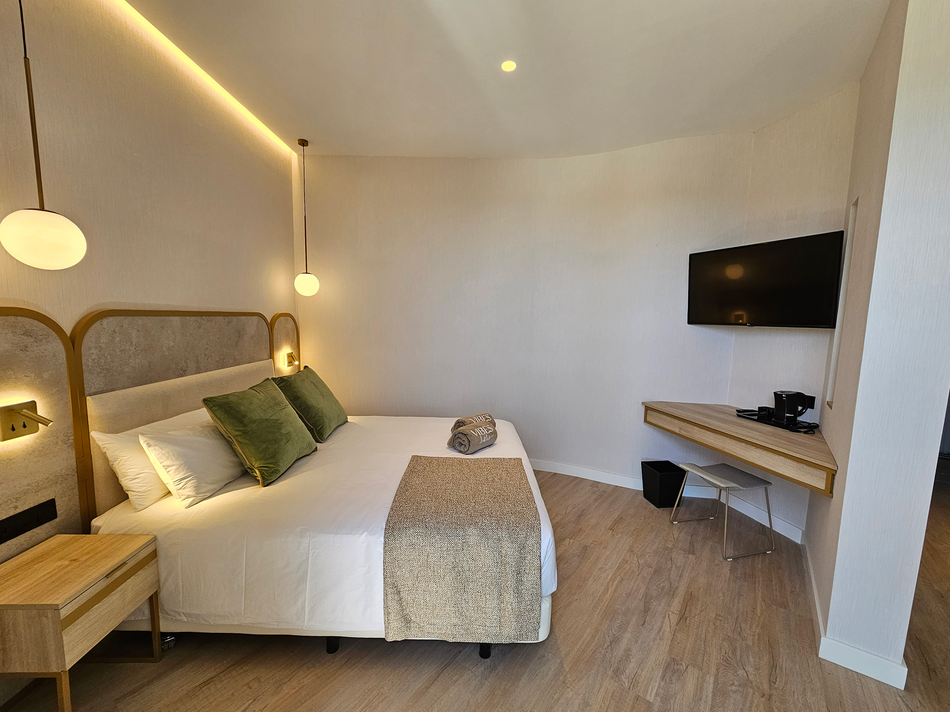 Habitación Superior Amplia y Luminosa | Vibes Hoteles
